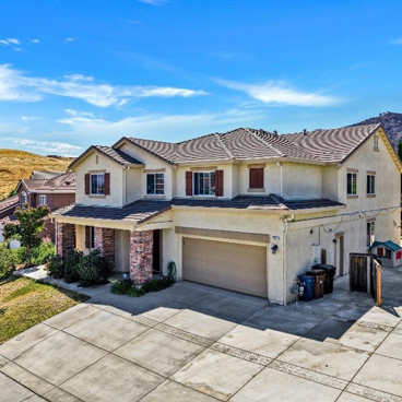 Welcome  <span style="color:#c5a95f;">Home With </span>Diane